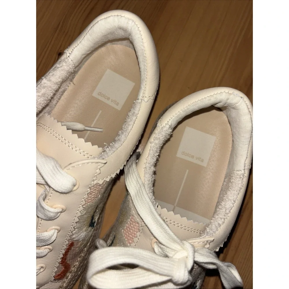Dolce Vita $140 retail